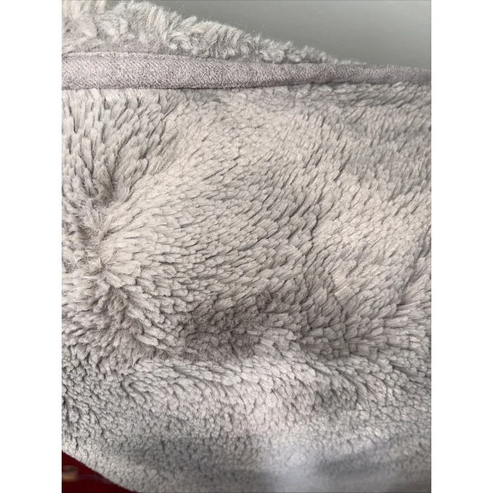 RH Restoration Hardware Faux Fur‎ Throw Blanket Silver gray Luxurious 50x64